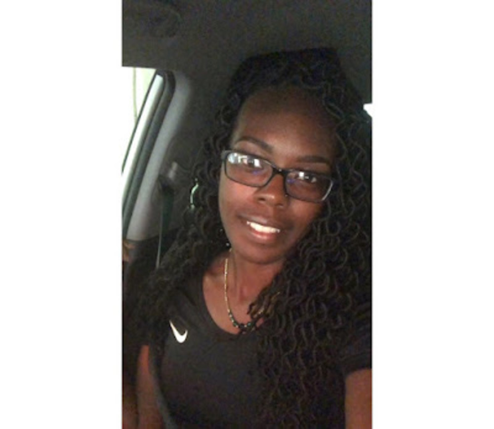 Meet your Posher, Ayana